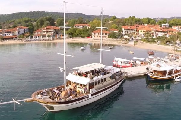 ammouliani-cruise-boat