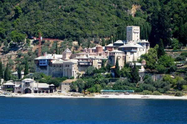 athos-monasteries1-1-e1561471664166