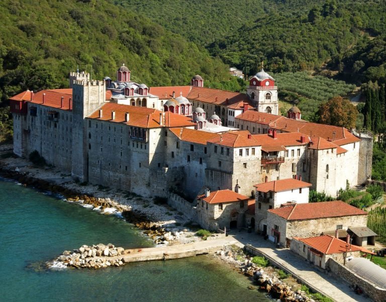 athos-monasteries2-1-e1561471765762