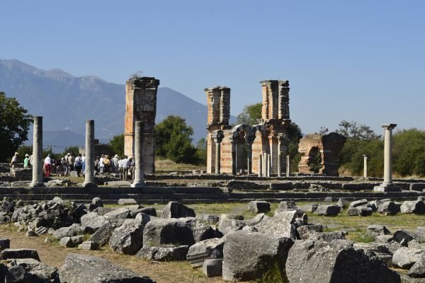 filippoi_87537292 (HolidayTours)